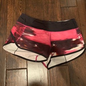 Lulu lemon speed shorts size 6